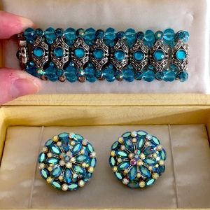 Bracelet and earrings set